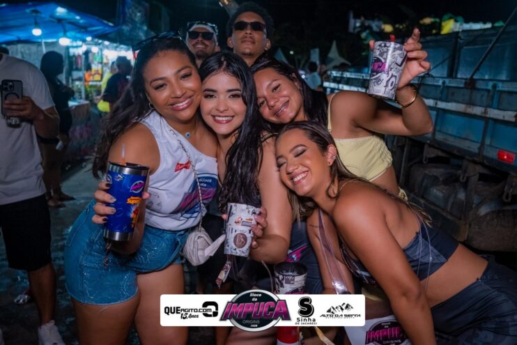 Bloco da Impuca completa 15 anos e arrasta multidão pelas ruas de Camacã 2070