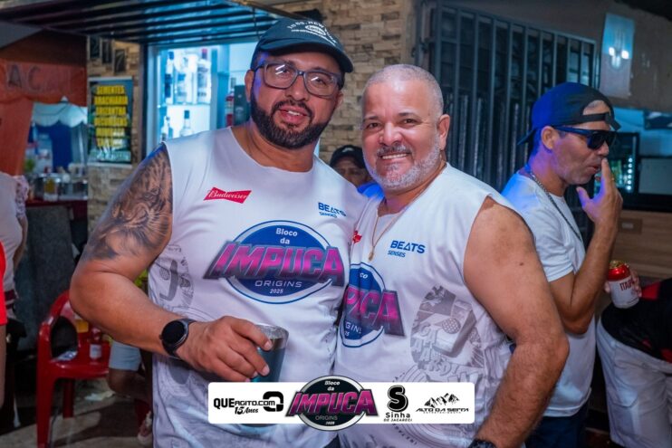 Bloco da Impuca completa 15 anos e arrasta multidão pelas ruas de Camacã 2086