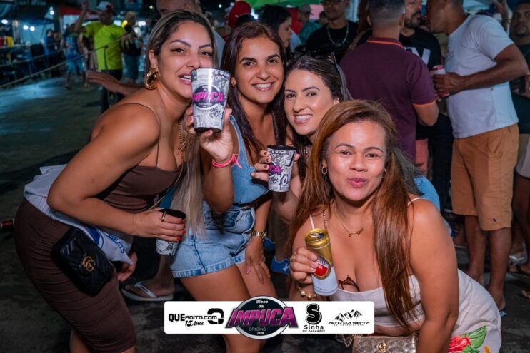 Bloco da Impuca completa 15 anos e arrasta multidão pelas ruas de Camacã 2097