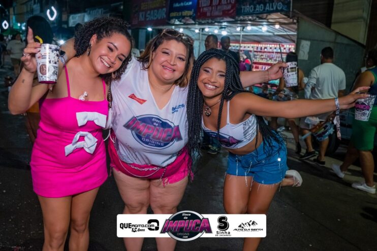 Bloco da Impuca completa 15 anos e arrasta multidão pelas ruas de Camacã 2099