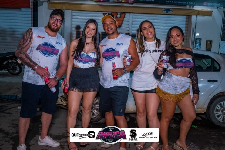 Bloco da Impuca completa 15 anos e arrasta multidão pelas ruas de Camacã 2100