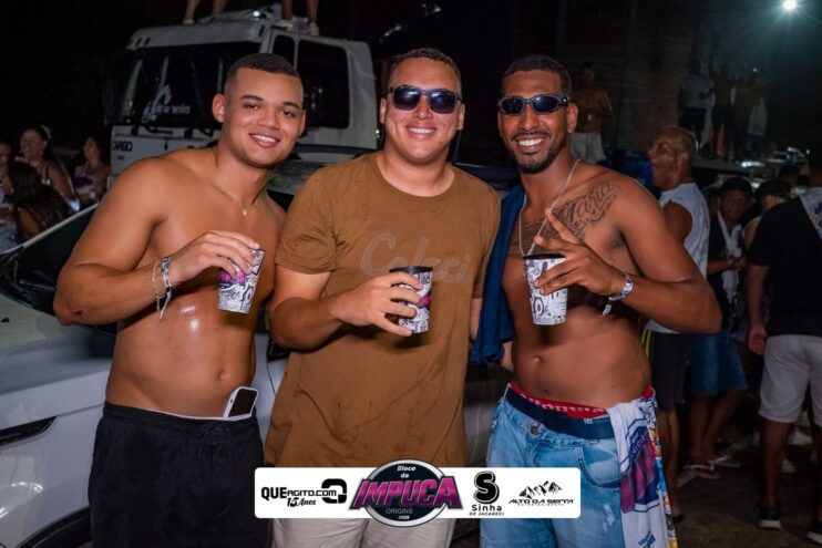 Bloco da Impuca completa 15 anos e arrasta multidão pelas ruas de Camacã 2113