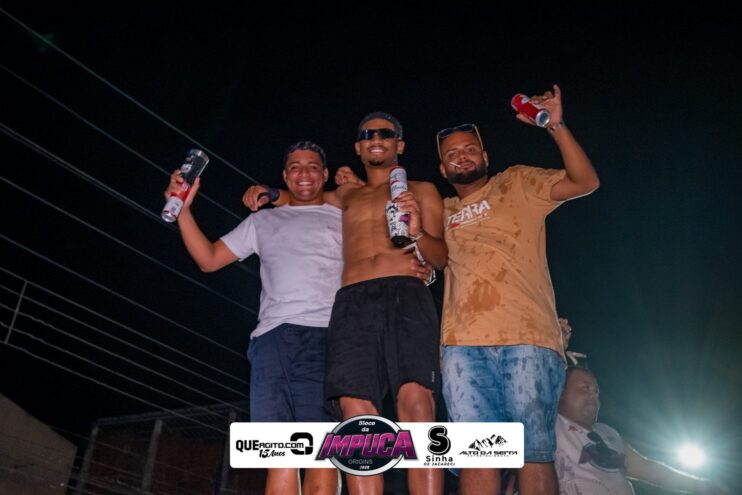 Bloco da Impuca completa 15 anos e arrasta multidão pelas ruas de Camacã 2117