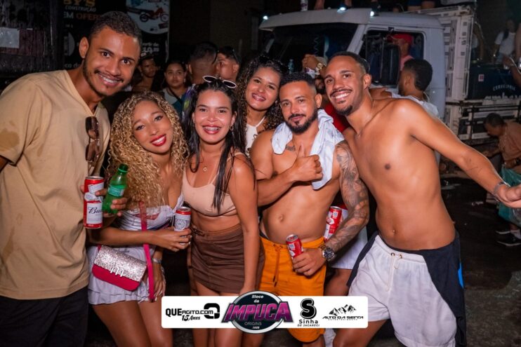 Bloco da Impuca completa 15 anos e arrasta multidão pelas ruas de Camacã 2126