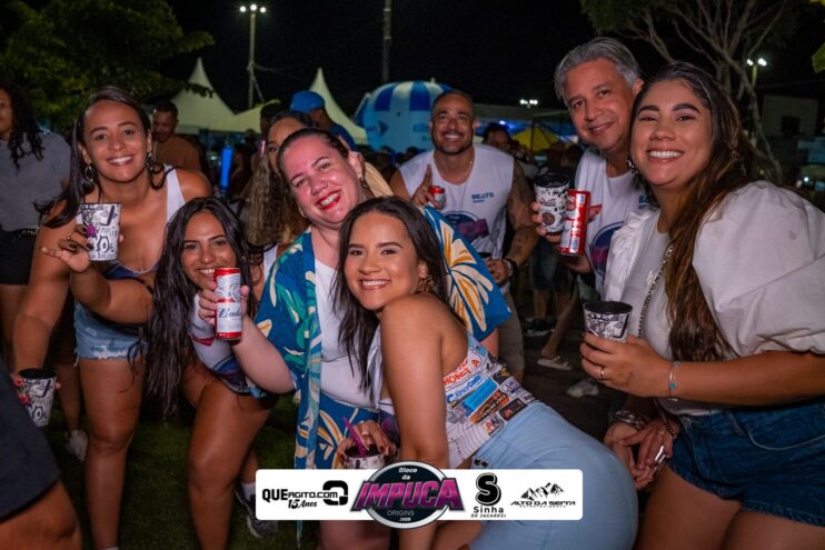 Bloco da Impuca completa 15 anos e arrasta multidão pelas ruas de Camacã 2127