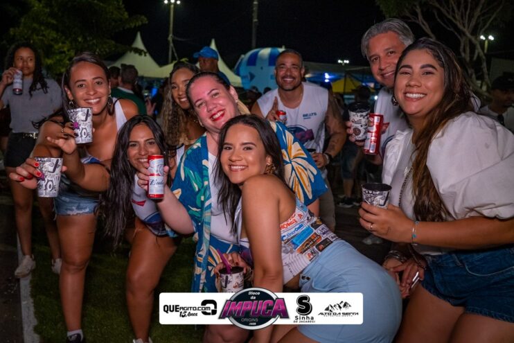 Bloco da Impuca completa 15 anos e arrasta multidão pelas ruas de Camacã 2128