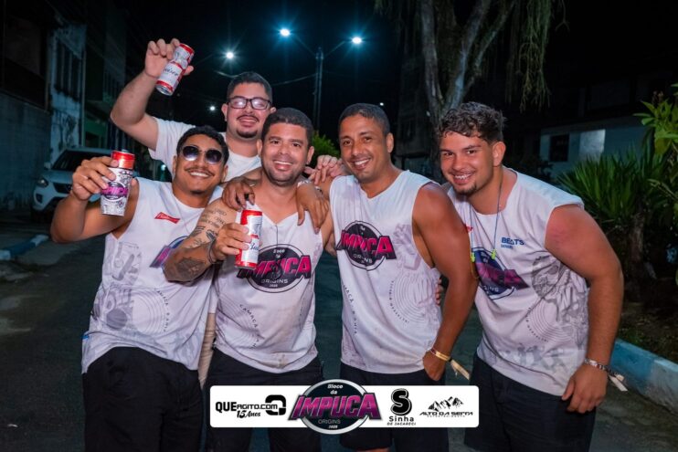 Bloco da Impuca completa 15 anos e arrasta multidão pelas ruas de Camacã 2136