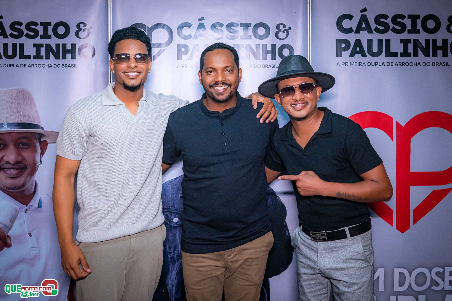 Cássio e Paulinho agitam praça de Itagimirim com gravação de audiovisual 22