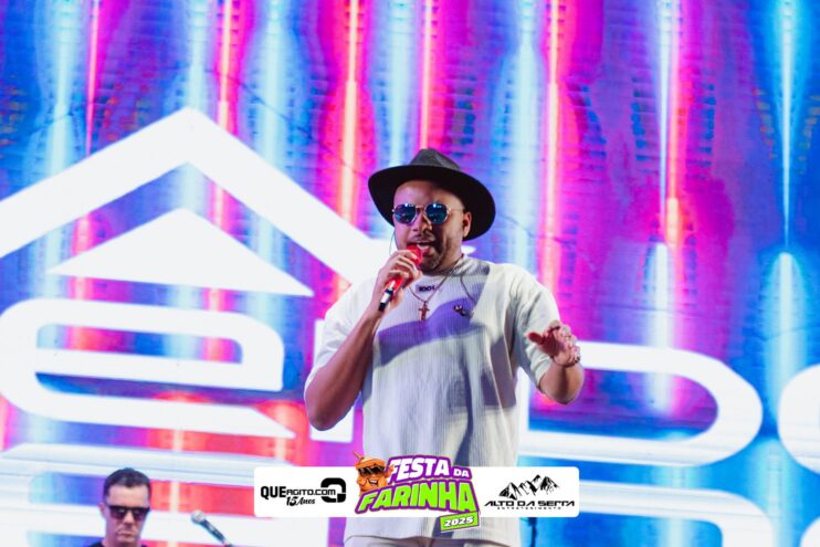 Simone Mendes abre a Festa da Farinha 2025 em Buerarema 17