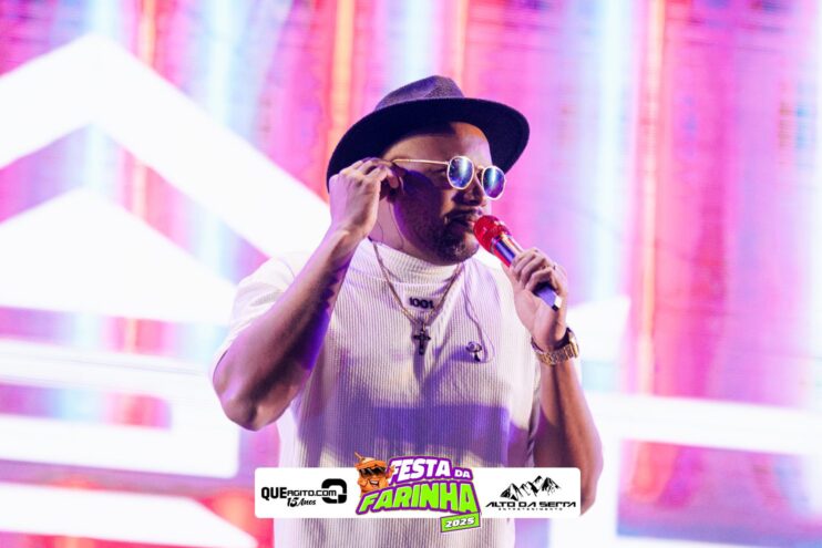 Simone Mendes abre a Festa da Farinha 2025 em Buerarema 19