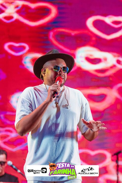 Simone Mendes abre a Festa da Farinha 2025 em Buerarema 27