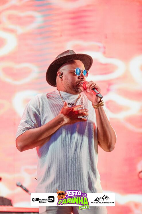 Simone Mendes abre a Festa da Farinha 2025 em Buerarema 30