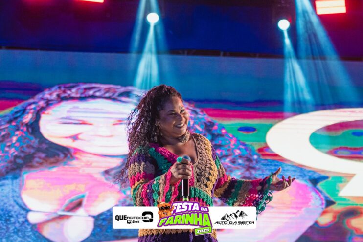 Simone Mendes abre a Festa da Farinha 2025 em Buerarema 32