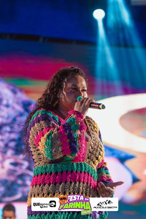 Simone Mendes abre a Festa da Farinha 2025 em Buerarema 35