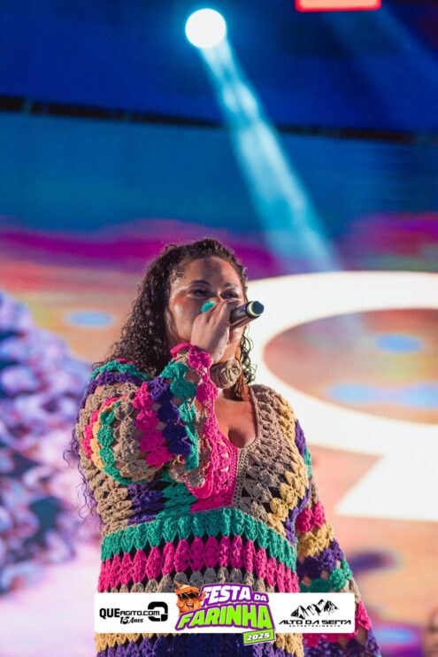 Simone Mendes abre a Festa da Farinha 2025 em Buerarema 40