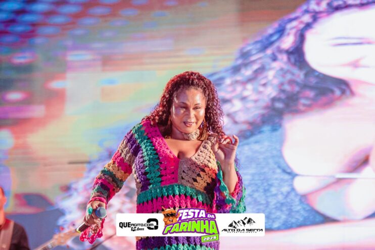 Simone Mendes abre a Festa da Farinha 2025 em Buerarema 45
