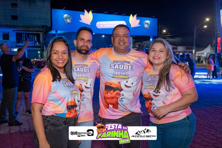 Simone Mendes abre a Festa da Farinha 2025 em Buerarema 47