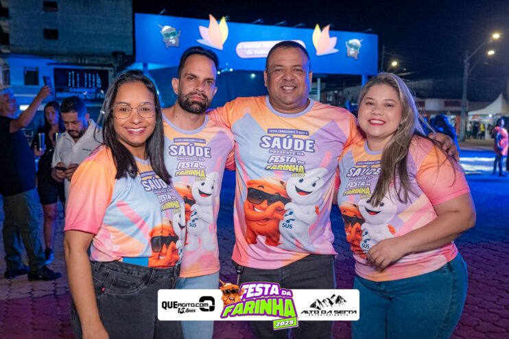 Simone Mendes abre a Festa da Farinha 2025 em Buerarema 48