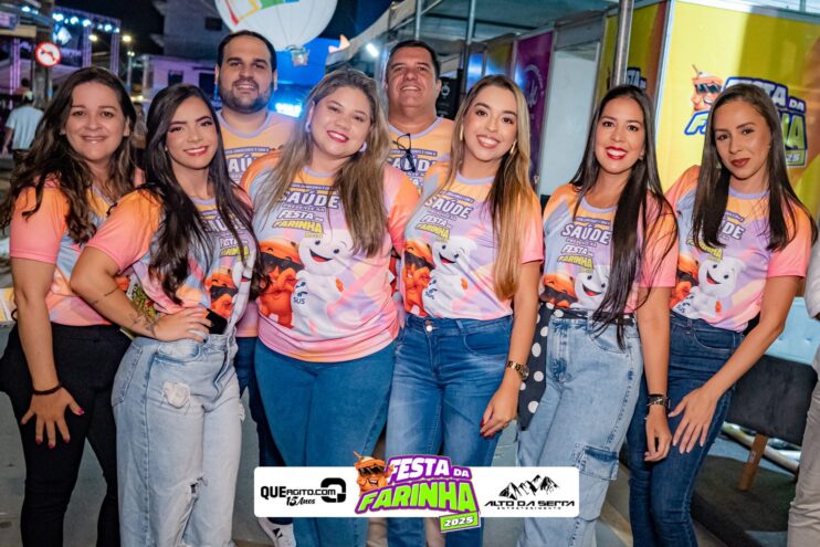 Simone Mendes abre a Festa da Farinha 2025 em Buerarema 49