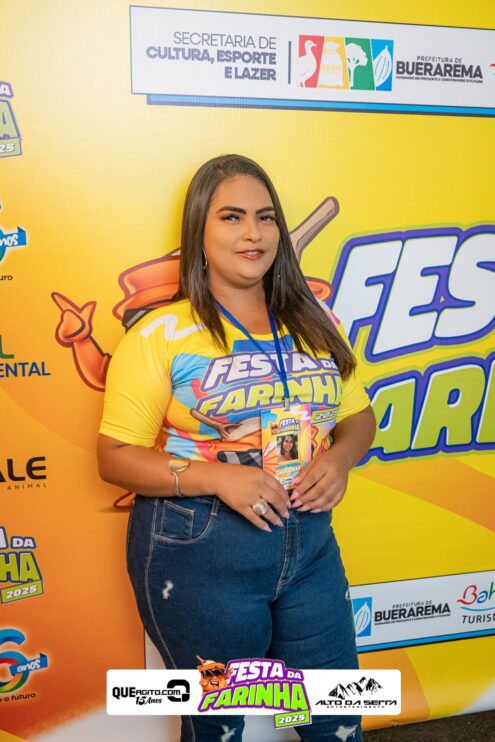 Simone Mendes abre a Festa da Farinha 2025 em Buerarema 53