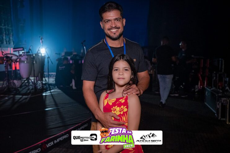 Simone Mendes abre a Festa da Farinha 2025 em Buerarema 136