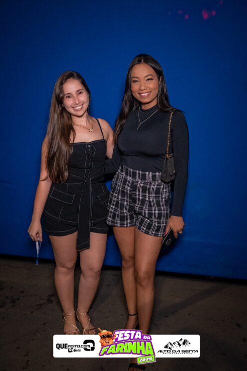 Simone Mendes abre a Festa da Farinha 2025 em Buerarema 138