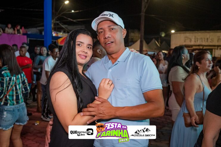 Simone Mendes abre a Festa da Farinha 2025 em Buerarema 140