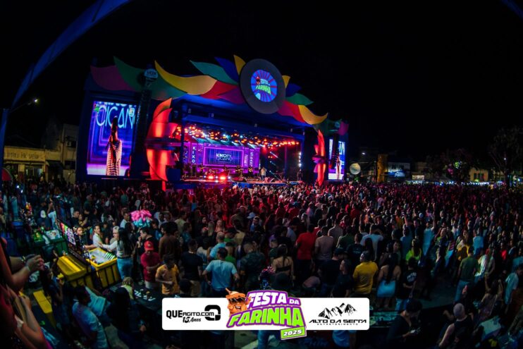 Simone Mendes abre a Festa da Farinha 2025 em Buerarema 150