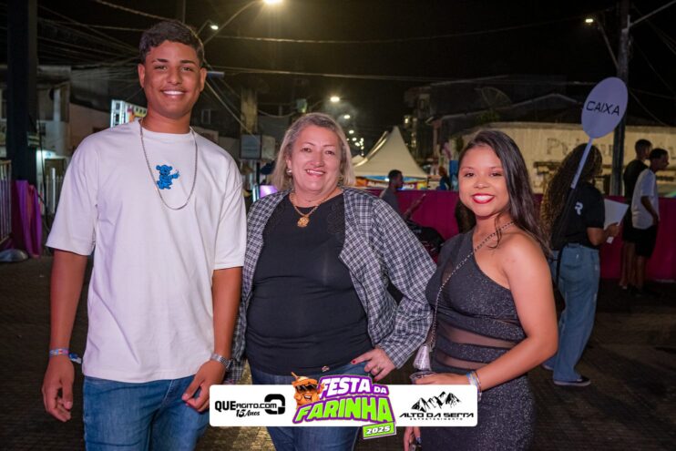 Simone Mendes abre a Festa da Farinha 2025 em Buerarema 159