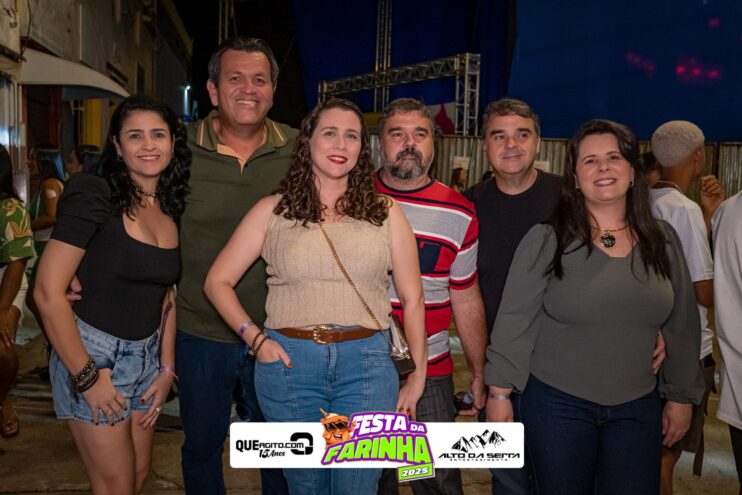 Simone Mendes abre a Festa da Farinha 2025 em Buerarema 176