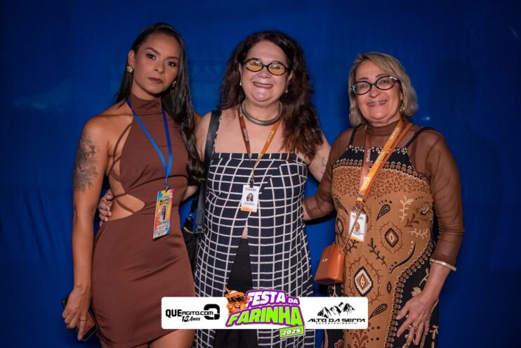 Simone Mendes abre a Festa da Farinha 2025 em Buerarema 180