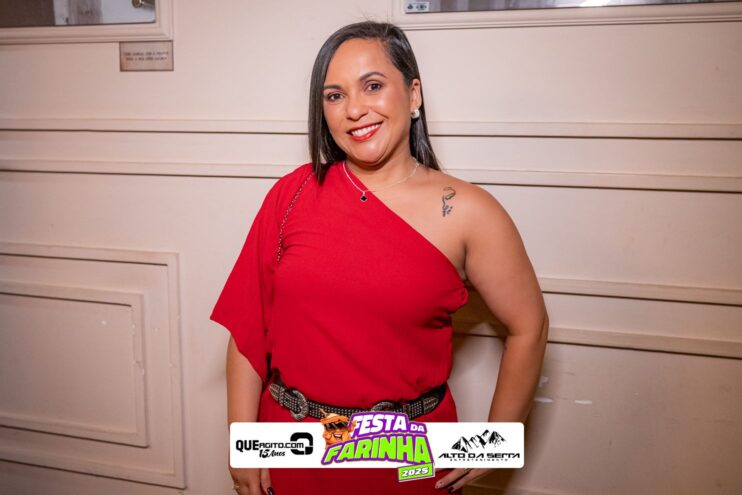 Simone Mendes abre a Festa da Farinha 2025 em Buerarema 201