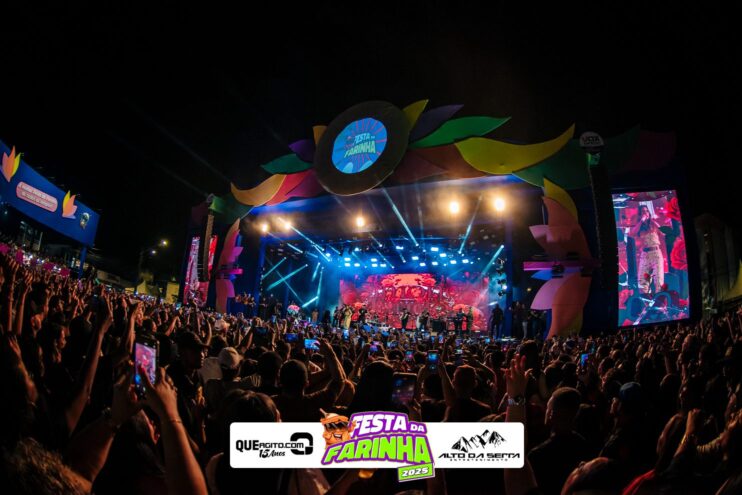 Simone Mendes abre a Festa da Farinha 2025 em Buerarema 211