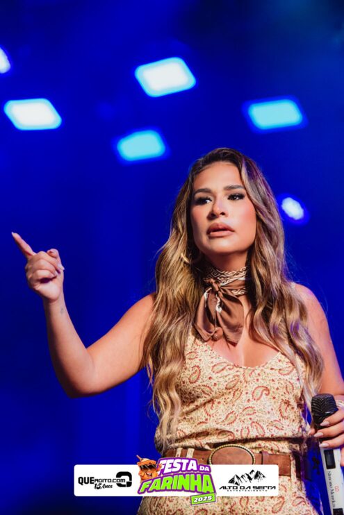 Simone Mendes abre a Festa da Farinha 2025 em Buerarema 228