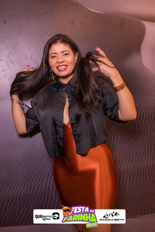 Simone Mendes abre a Festa da Farinha 2025 em Buerarema 273