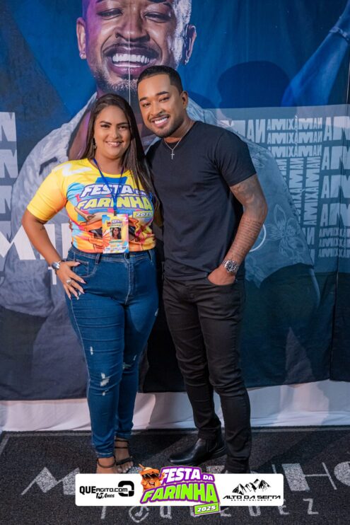 Simone Mendes abre a Festa da Farinha 2025 em Buerarema 298
