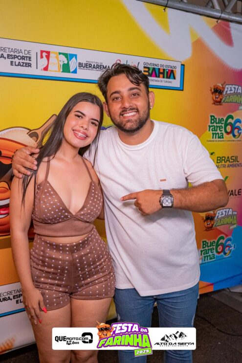 Simone Mendes abre a Festa da Farinha 2025 em Buerarema 302