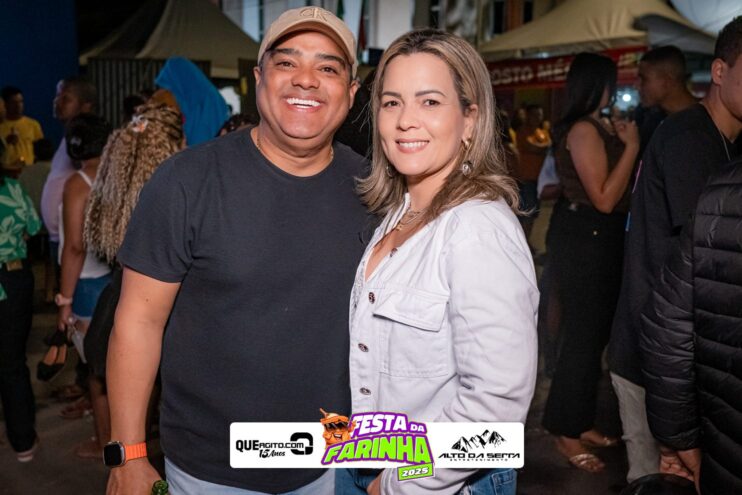 Simone Mendes abre a Festa da Farinha 2025 em Buerarema 328