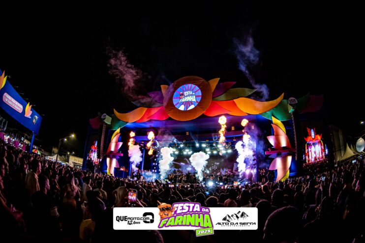 Simone Mendes abre a Festa da Farinha 2025 em Buerarema 337