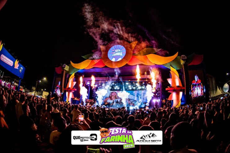 Simone Mendes abre a Festa da Farinha 2025 em Buerarema 340