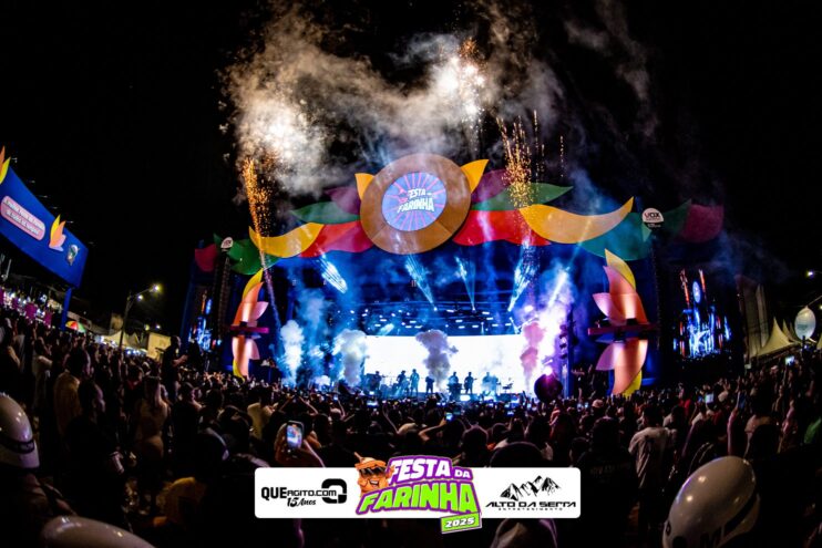 Simone Mendes abre a Festa da Farinha 2025 em Buerarema 341