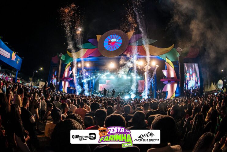 Simone Mendes abre a Festa da Farinha 2025 em Buerarema 342