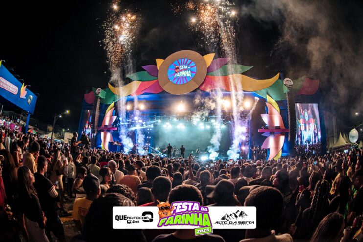 Simone Mendes abre a Festa da Farinha 2025 em Buerarema 343