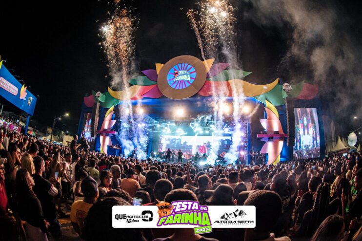 Simone Mendes abre a Festa da Farinha 2025 em Buerarema 45