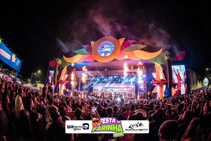 Simone Mendes abre a Festa da Farinha 2025 em Buerarema 677