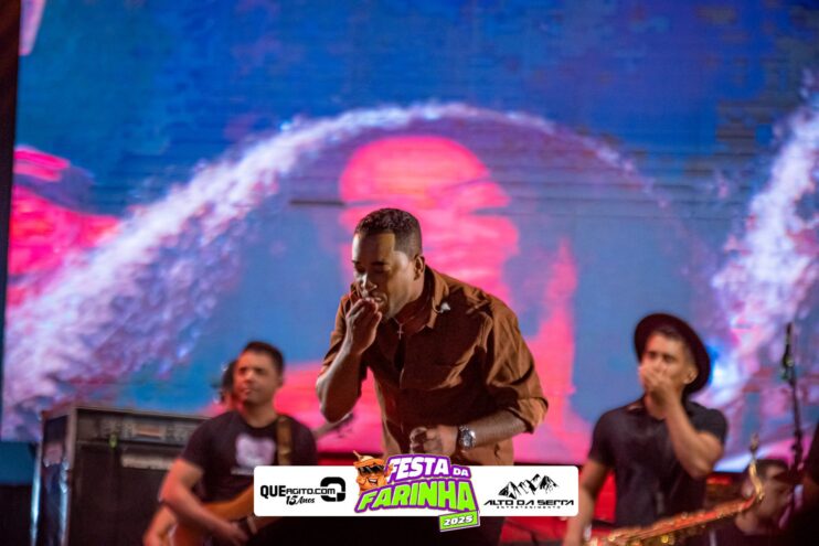 Simone Mendes abre a Festa da Farinha 2025 em Buerarema 679