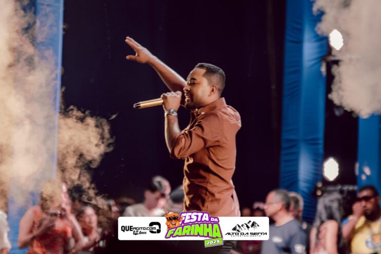 Simone Mendes abre a Festa da Farinha 2025 em Buerarema 683