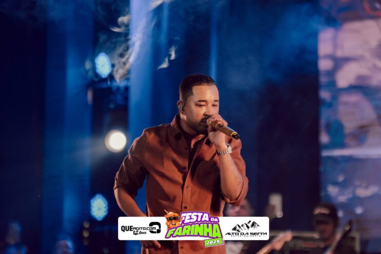 Simone Mendes abre a Festa da Farinha 2025 em Buerarema 694