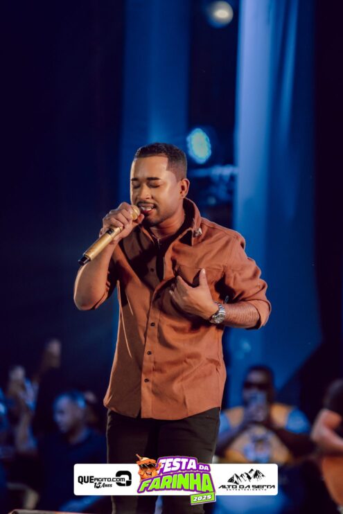 Simone Mendes abre a Festa da Farinha 2025 em Buerarema 696