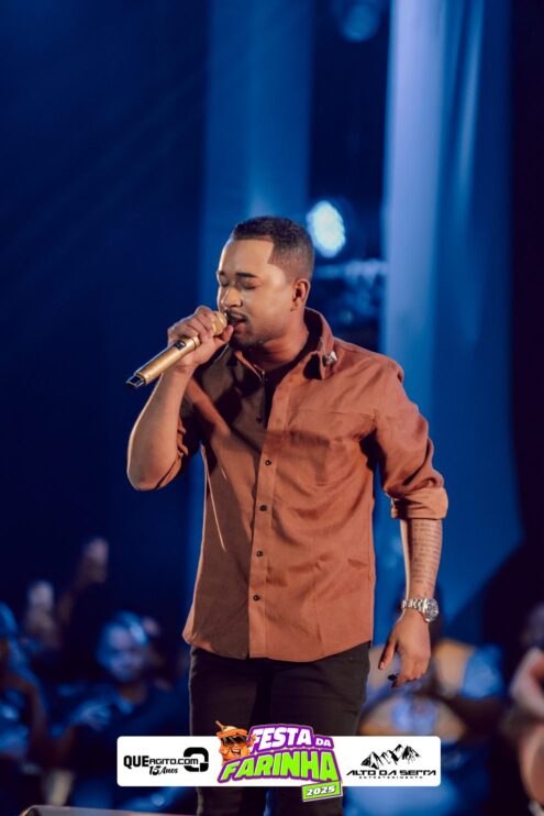 Simone Mendes abre a Festa da Farinha 2025 em Buerarema 698